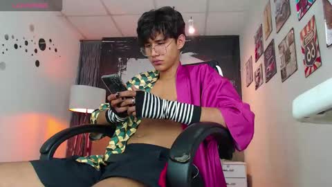 DEREN online show from 12-15-25, 04:39