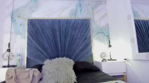 Snapshot of derieri_blush chatting on 05-24-26, 06:57 Deri online show from 05-24-26, 06:57