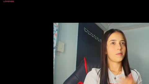 Snapshot of derly_cuervo703031 chatting on 05-17-26, 04:47 derly_cuervo703031 online show from 05-17-26, 04:47