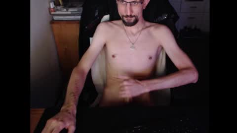 Snapshot of dermattes chatting on 11-15-25, 02:57 dermattes online show from 11-15-25, 02:57