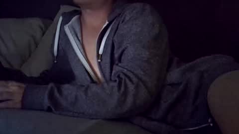 Snapshot of derokkes chatting on 06-03-26, 11:35 derokkes online show from 06-03-26, 11:35