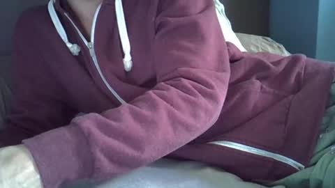 Snapshot of derokkes chatting on 06-10-26, 11:53 derokkes online show from 06-10-26, 11:53
