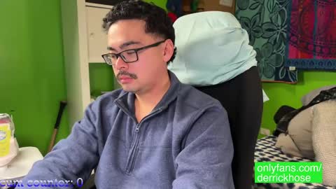 Snapshot of derrick_hose chatting on 01-11-25, 05:41 Derrick Hose online show from 01-11-25, 05:41