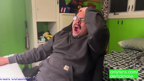 Snapshot of derrick_hose chatting on 02-27-25, 03:47 Derrick Hose online show from 02-27-25, 03:47