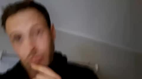 derricklapp814 online show from 11-02-25, 03:09