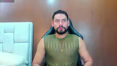 DerryBigger CM online show from 10-20-25, 03:23