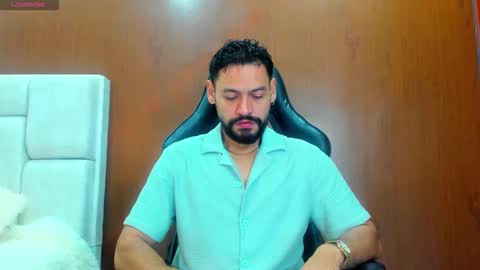 DerryBigger CM online show from 11-23-25, 02:17