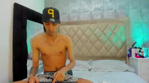 derrymeyers online show from 12-16-25, 01:21