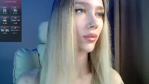 Snapshot of des_ch chatting on 06-23-26, 03:43 Ari online show from 06-23-26, 03:43