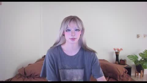 Domi  online show from 06-14-26, 01:02