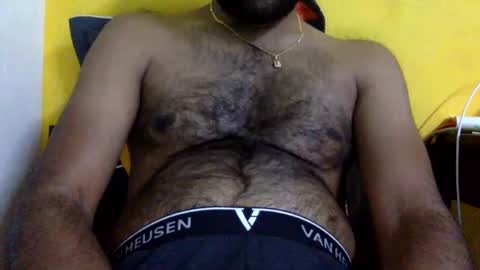 Snapshot of desi_suckable chatting on 02-08-25, 01:32 desisuckable online show from 02-08-25, 01:32