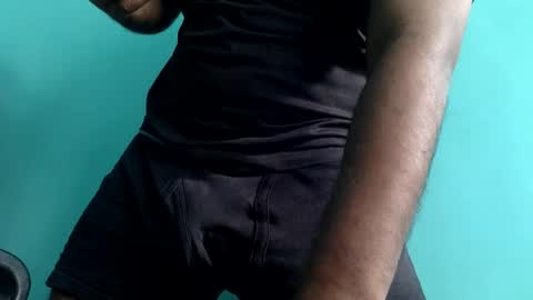 Snapshot of desiguylund chatting on 10-13-25, 02:55 desiguylund online show from 10-13-25, 02:55