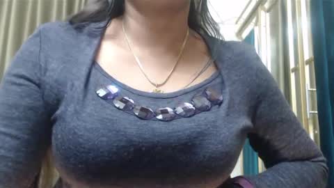 Maisa online show from 02-13-25, 04:07