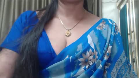 Maisa online show from 02-16-25, 07:27