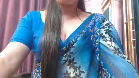 Snapshot of desimaisa130 chatting on 02-06-26, 05:16 Maisa online show from 02-06-26, 05:16