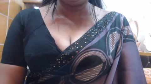 Snapshot of desimaisa130 chatting on 06-24-26, 06:07 Maisa online show from 06-24-26, 06:07