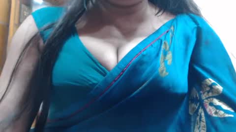 Snapshot of desimaisa130 chatting on 07-19-26, 03:16 Maisa online show from 07-19-26, 03:16