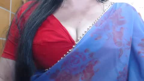 Snapshot of desimaisa130 chatting on 08-03-26, 06:11 Maisa online show from 08-03-26, 06:11