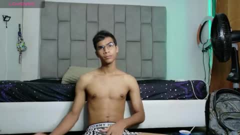 desire4duo online show from 04-14-26, 11:27