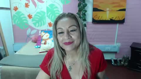 VALERIA online show from 12-31-24, 08:34