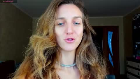 Snapshot of desired_zoya chatting on 09-19-25, 05:09 desired zoya online show from 09-19-25, 05:09