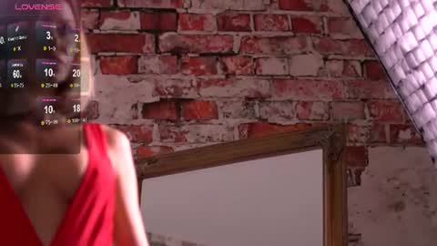 Snapshot of desiredmia_ chatting on 07-27-26, 06:09 Mia online show from 07-27-26, 06:09