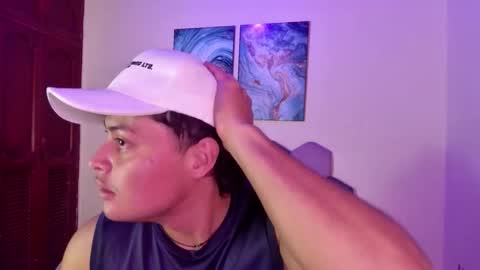 TORI AND MR. BEAR online show from 10-06-25, 11:40