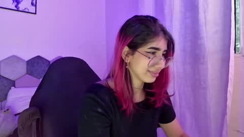 TORI AND MR. BEAR online show from 02-01-26, 06:06