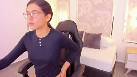 Snapshot of desireee_ chatting on 09-16-25, 12:28 desire online show from 09-16-25, 12:28