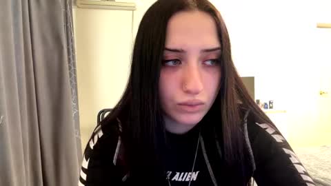 Kira online show from 06-02-26, 11:12