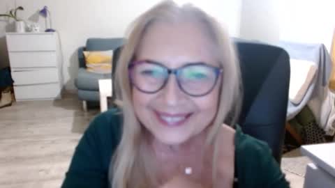 S O F I A online show from 01-31-25, 06:36