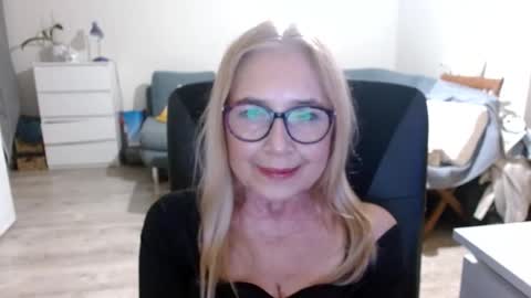 S O F I A online show from 02-09-25, 06:16