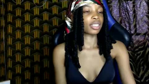 Snapshot of deslimbody90 chatting on 04-25-26, 01:03 Deslimbody online show from 04-25-26, 01:03