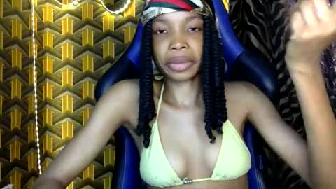 Snapshot of deslimbody90 chatting on 04-26-26, 01:20 Deslimbody online show from 04-26-26, 01:20