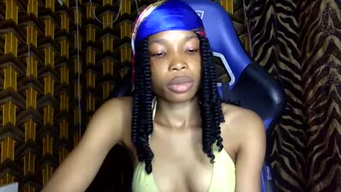 Snapshot of deslimbody90 chatting on 05-10-26, 12:54 Deslimbody online show from 05-10-26, 12:54