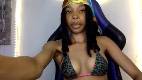 Snapshot of deslimbody90 chatting on 05-31-26, 01:29 Deslimbody online show from 05-31-26, 01:29