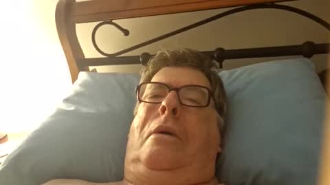 Desmon1958 online show from 04-10-26, 07:07