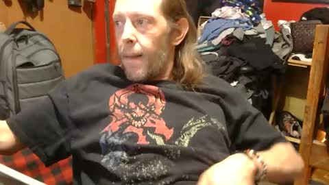 Snapshot of desolation2012 chatting on 06-08-26, 03:18 desolation2012 online show from 06-08-26, 03:18