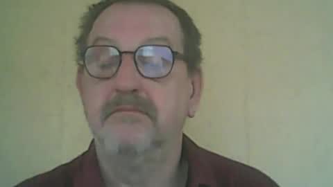 Snapshot of destelp chatting on 04-24-26, 10:39 destelp online show from 04-24-26, 10:39