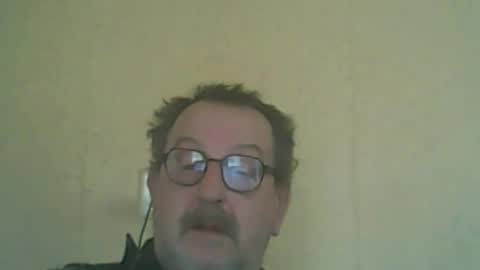 Snapshot of destelp chatting on 05-14-26, 12:01 destelp online show from 05-14-26, 12:01