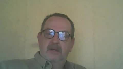 Snapshot of destelp chatting on 05-25-26, 08:42 destelp online show from 05-25-26, 08:42