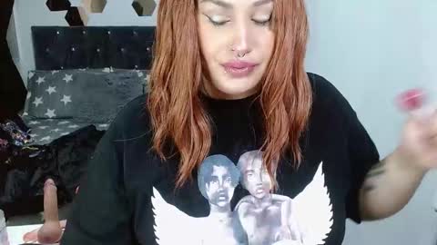 Snapshot of destinyfuckass69 chatting on 10-31-25, 03:13 destinyfuckass69 online show from 10-31-25, 03:13