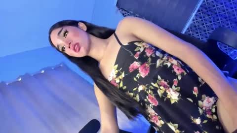 Snapshot of destinyrosexxx chatting on 02-15-25, 07:49 Chelsea online show from 02-15-25, 07:49