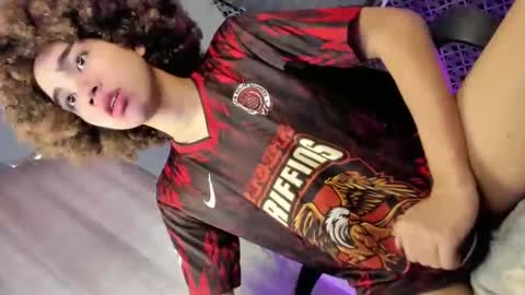 Snapshot of destinyrosexxx chatting on 03-10-25, 01:23 Chelsea online show from 03-10-25, 01:23