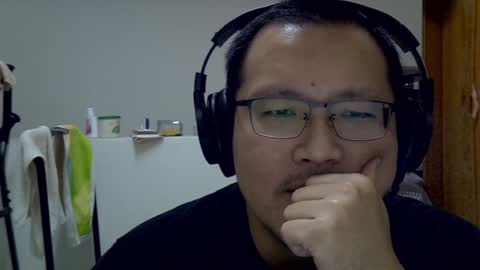 Snapshot of destroy1984 chatting on 12-11-24, 12:55 Destroy November 1984 online show from 12-11-24, 12:55