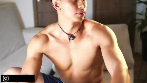 Snapshot of deus_belli chatting on 04-28-26, 02:27 Deus Belli online show from 04-28-26, 02:27