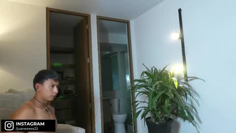 Snapshot of deus_belli chatting on 04-28-26, 09:42 Deus Belli online show from 04-28-26, 09:42