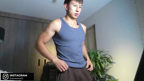 Snapshot of deus_belli chatting on 05-17-26, 10:28 Deus Belli online show from 05-17-26, 10:28