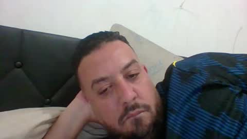 Snapshot of devil_angel66 chatting on 06-11-26, 02:04 devil_angel66 online show from 06-11-26, 02:04