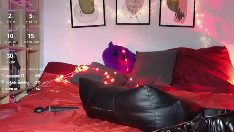 devil_s_bride online show from 09-22-25, 05:37